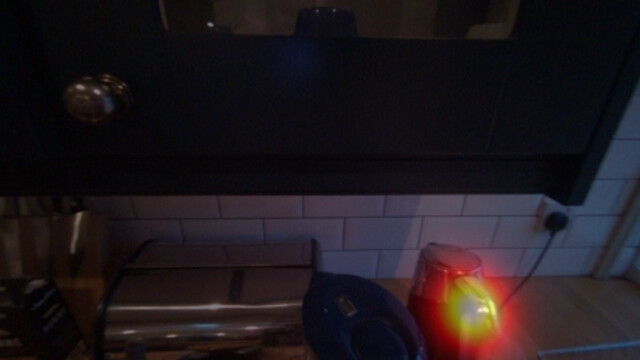 Pick up kettle: visual affordance heatmap